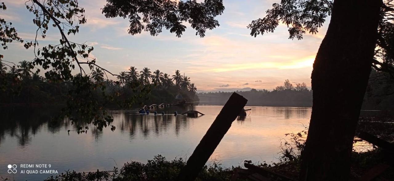 Shruthi'S Aarohi-Nature'S Retreat Mulappilangād 外观 照片